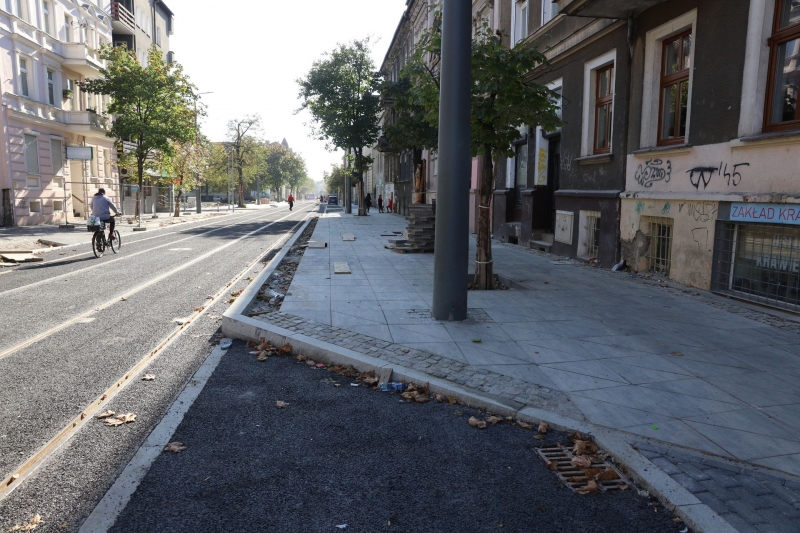 21/36 Postęp prac przy ul. Chrobrego i Mieszka I - październik 2021