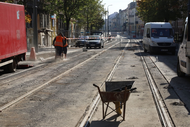 23/36 Postęp prac przy ul. Chrobrego i Mieszka I - październik 2021