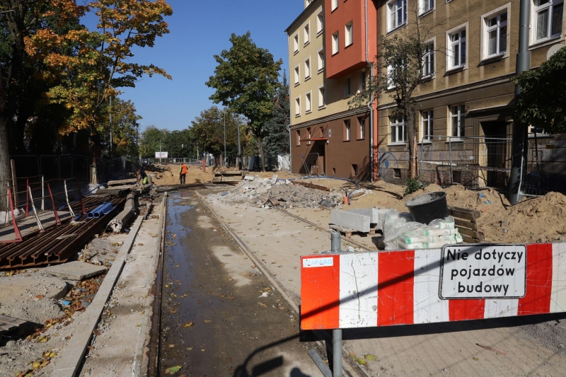 26/36 Postęp prac przy ul. Chrobrego i Mieszka I - październik 2021