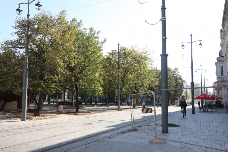 28/36 Postęp prac przy ul. Chrobrego i Mieszka I - październik 2021