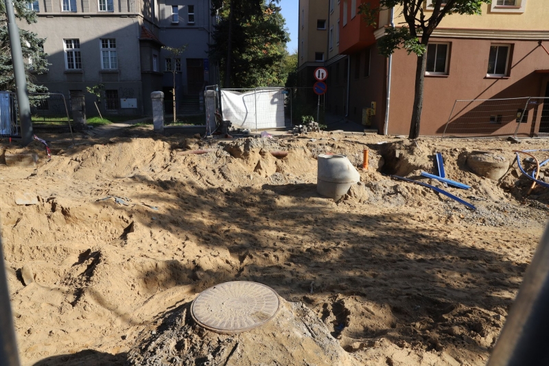 29/36 Postęp prac przy ul. Chrobrego i Mieszka I - październik 2021
