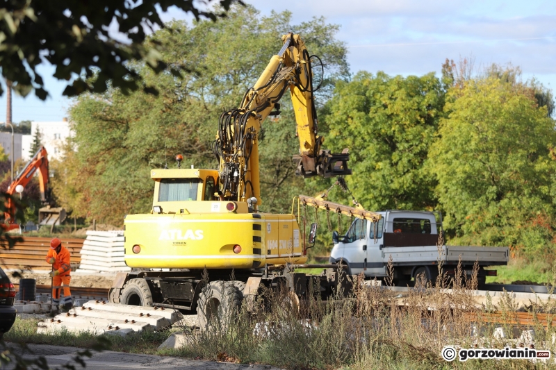15/16 Budowa nowego torowiska przy ul. Walczaka