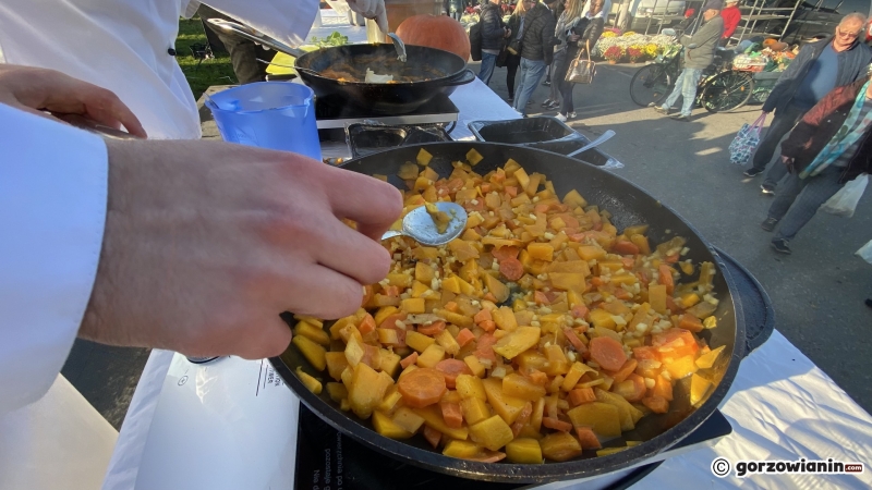 7/16 Festiwal Dyni i Chryzantem na Ryneczku Jerzego