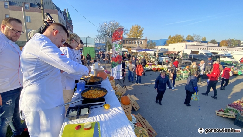 13/16 Festiwal Dyni i Chryzantem na Ryneczku Jerzego