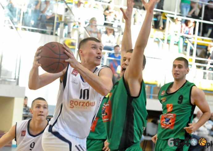 10/55 GKK I LO Gorzów - KK Świecie 101:69 (28:22, 21:20, 25:15, 27:12)
