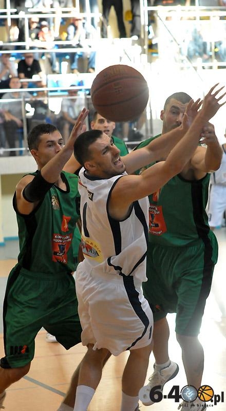 16/55 GKK I LO Gorzów - KK Świecie 101:69 (28:22, 21:20, 25:15, 27:12)