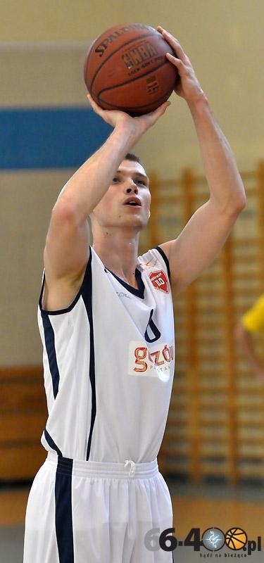 27/55 GKK I LO Gorzów - KK Świecie 101:69 (28:22, 21:20, 25:15, 27:12)