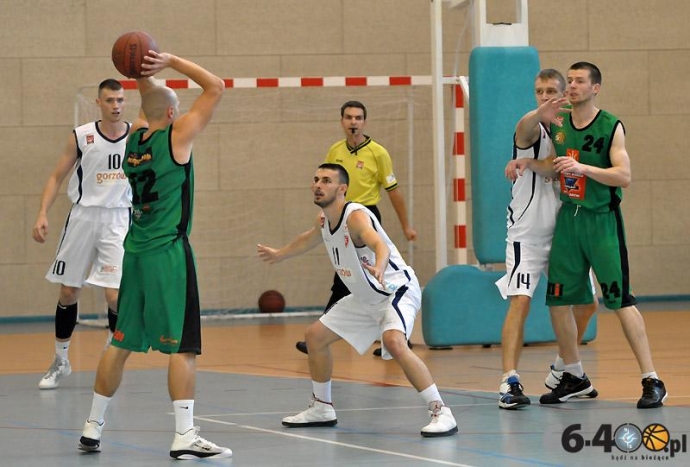 28/55 GKK I LO Gorzów - KK Świecie 101:69 (28:22, 21:20, 25:15, 27:12)