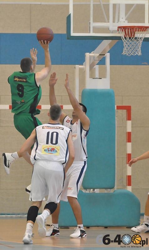 38/55 GKK I LO Gorzów - KK Świecie 101:69 (28:22, 21:20, 25:15, 27:12)