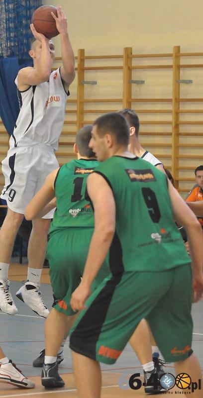 53/55 GKK I LO Gorzów - KK Świecie 101:69 (28:22, 21:20, 25:15, 27:12)