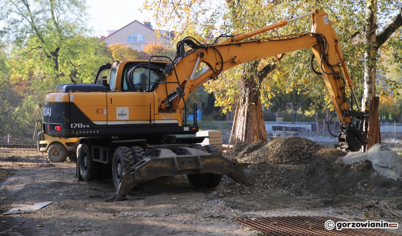 9/15 Tak wygląda park Róż na miesiąc przed końcem prac