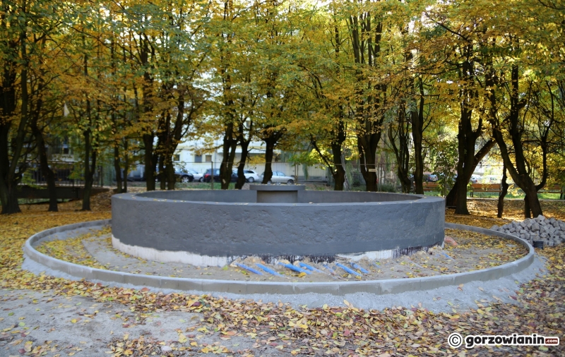 15/15 Tak wygląda park Róż na miesiąc przed końcem prac