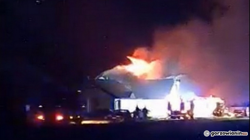 4/7 Spalił się dom i dwa auta na Osiedlu Poznańskim