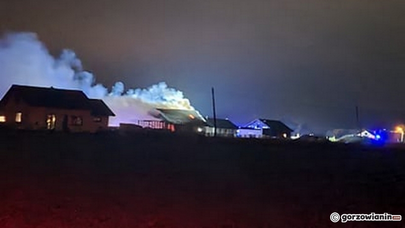 5/7 Spalił się dom i dwa auta na Osiedlu Poznańskim