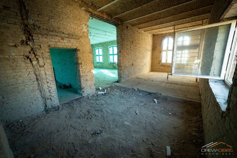 8/8 Przebudowa zabytkowego budynku przy ul. Warszawskiej