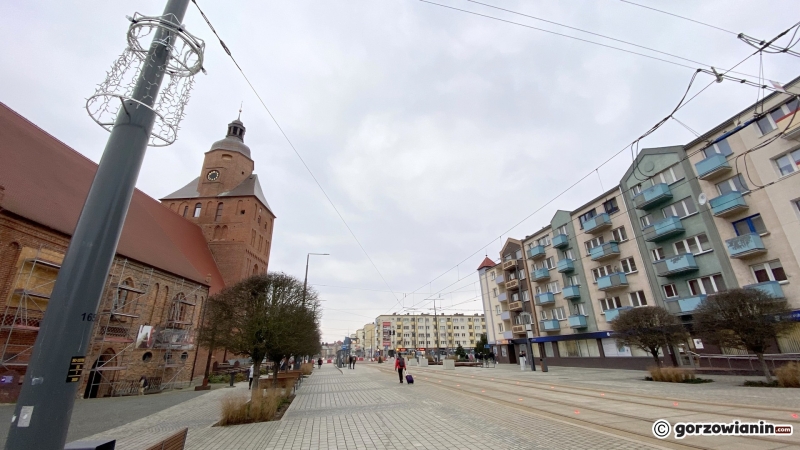 3/9 Montaż świątecznych iluminacji w centrum Gorzowa