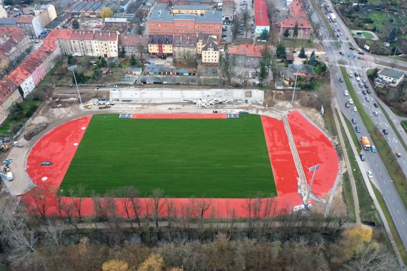 3/12 Stadion lekkoatletyczny w budowie