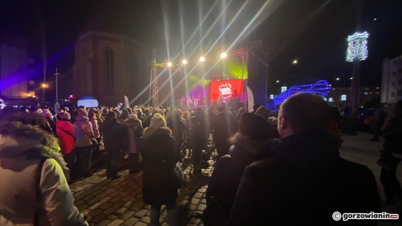 7/14 Tłum mieszkańców na jarmarku i koncercie Sound'n'Grace