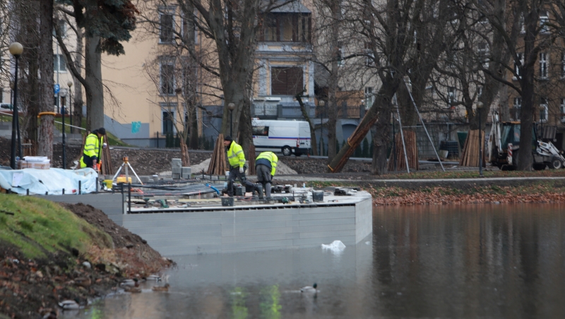 10/14 Prace w parku Róż 17.12.2021