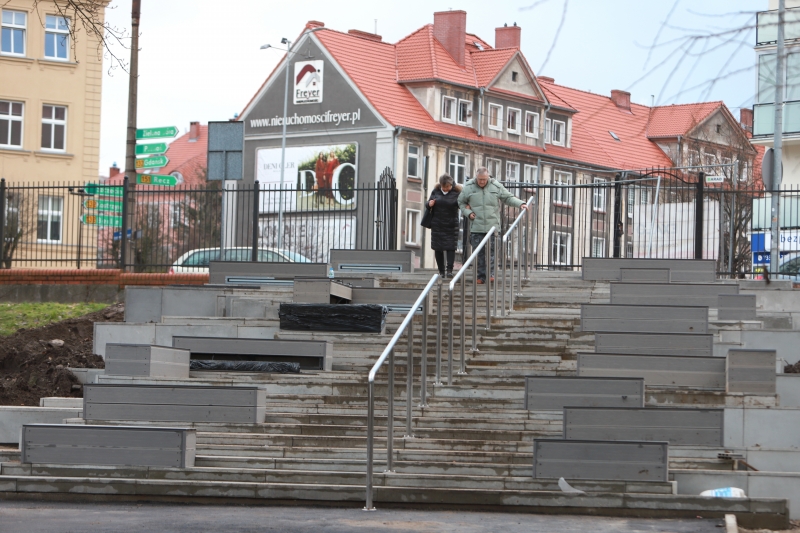 11/14 Prace w parku Róż 17.12.2021