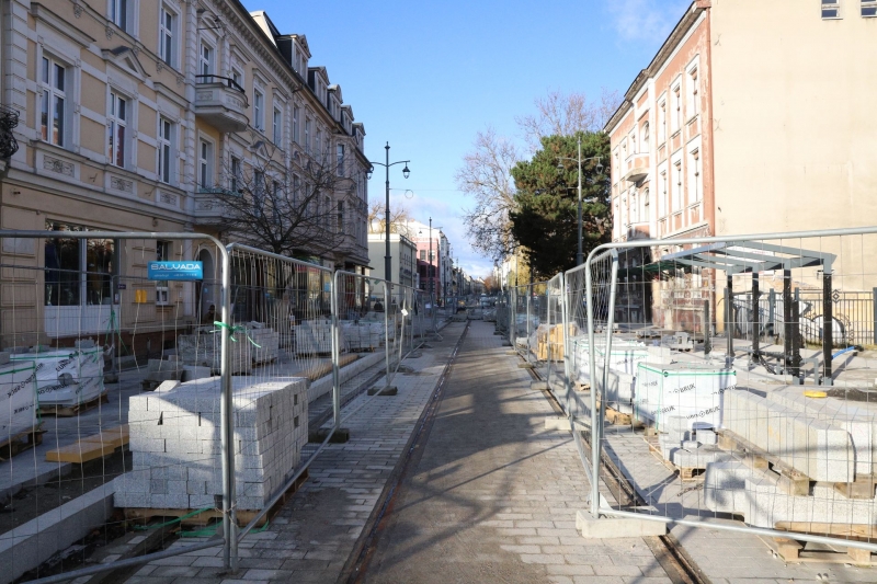 6/25 Torowisko przy Chrobrego i Mieszka I prawie gotowe