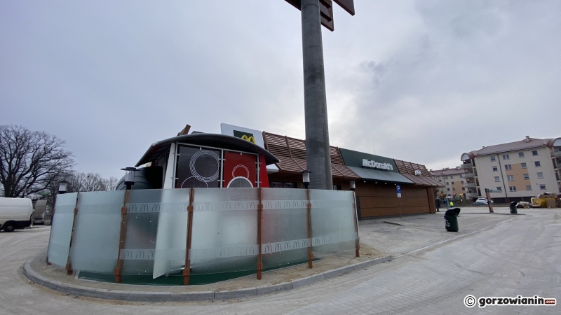 6/7 Nowy McDonald czeka na otwarcie