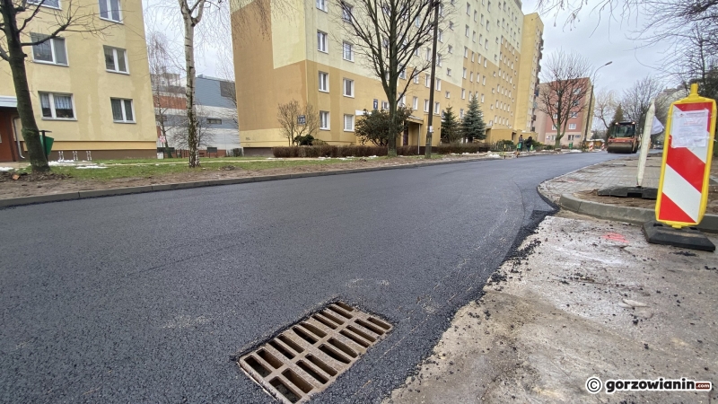 4/9 Ulica Batalionu Zośki w końcu z asfaltem