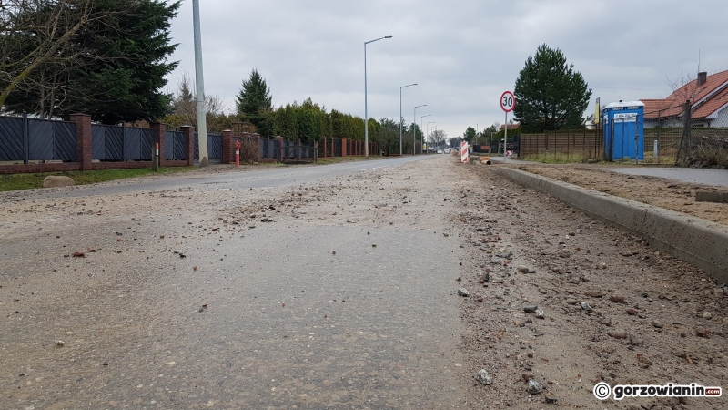 3/22 Dziurawa ul. Żwirowa. Końca prac nie widać