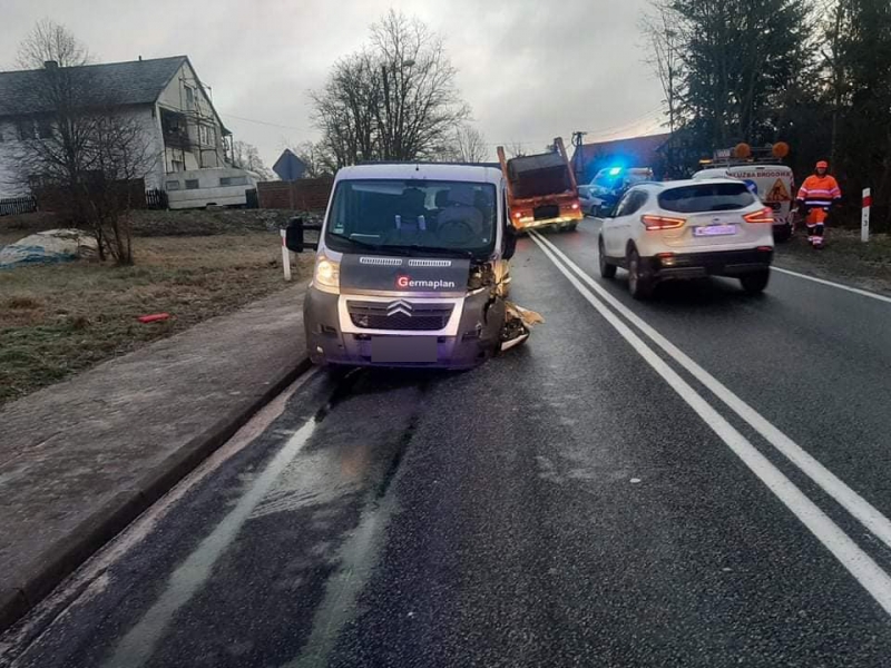 5/9 Zdarzenia drogowe w Zdroisku, Wawrowie i Nowinach Wielkich