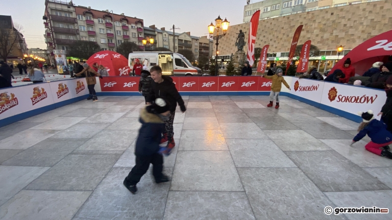 8/9 Zimowe szaleństwo na Starym Rynku