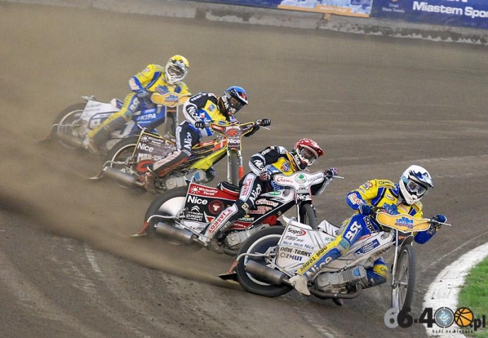 25/112 Unibax Toruń - Caelum Stal Gorzów 50:40