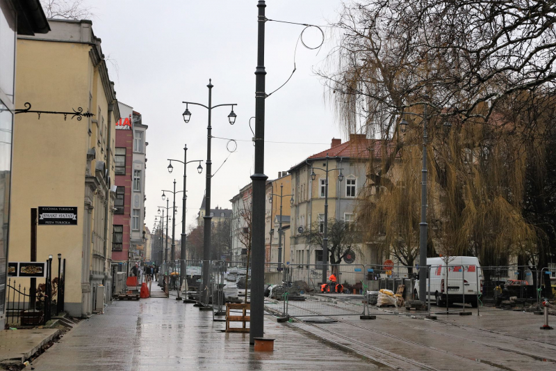 10/17 Postęp prac na Chrobrego - luty 2022