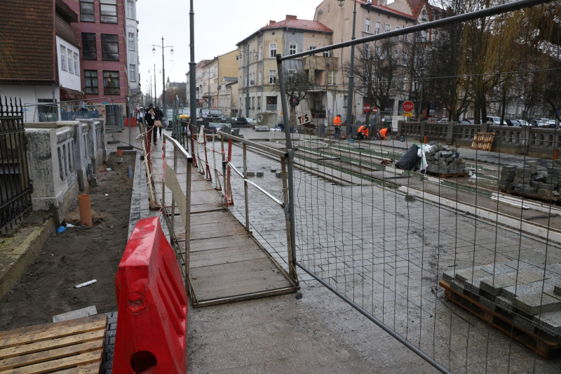 12/17 Postęp prac na Chrobrego - luty 2022