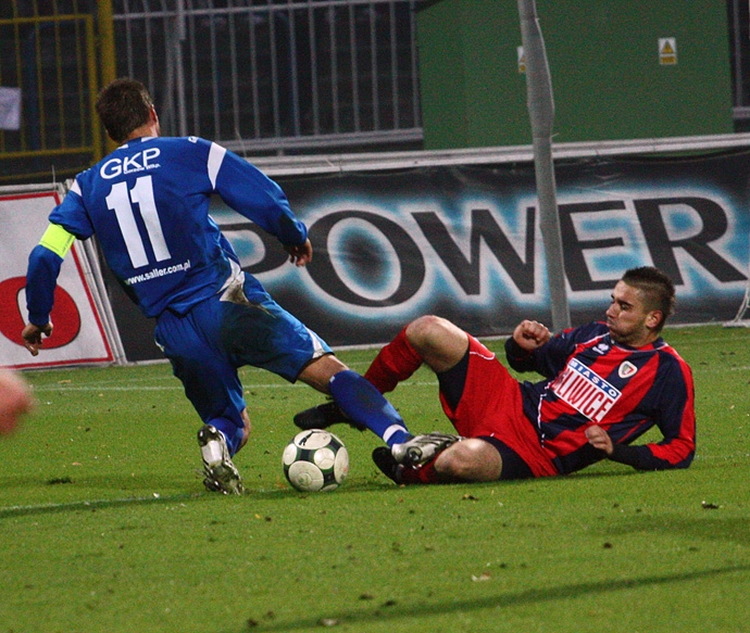 8/8 Piast Gliwice - GKP Stilon Gorzów 5:0 (2:0) 