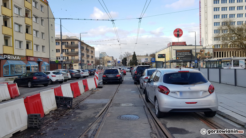 8/8 Parkowanie przy ul. Chrobrego w centrum Gorzowa