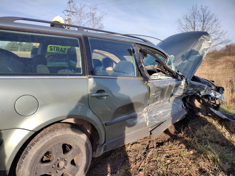 3/4 Zderzenie volkswagena z chevroletem