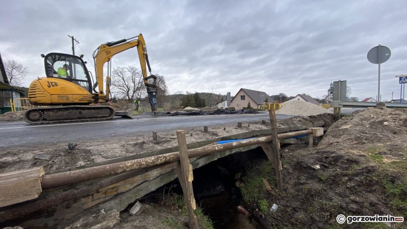 4/7 Zamknięty most w Łupowie. Ruszyły prace