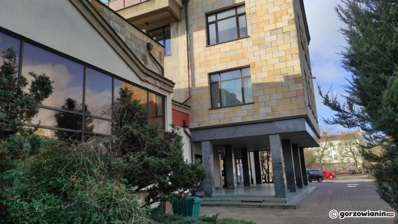 4/4 Budynek dawnego banku  Banku Pekao przy Jagiellończyka