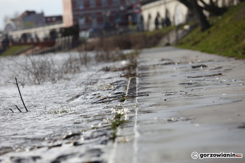 5/14 Stan alarmowy na rzece Warcie przekroczony