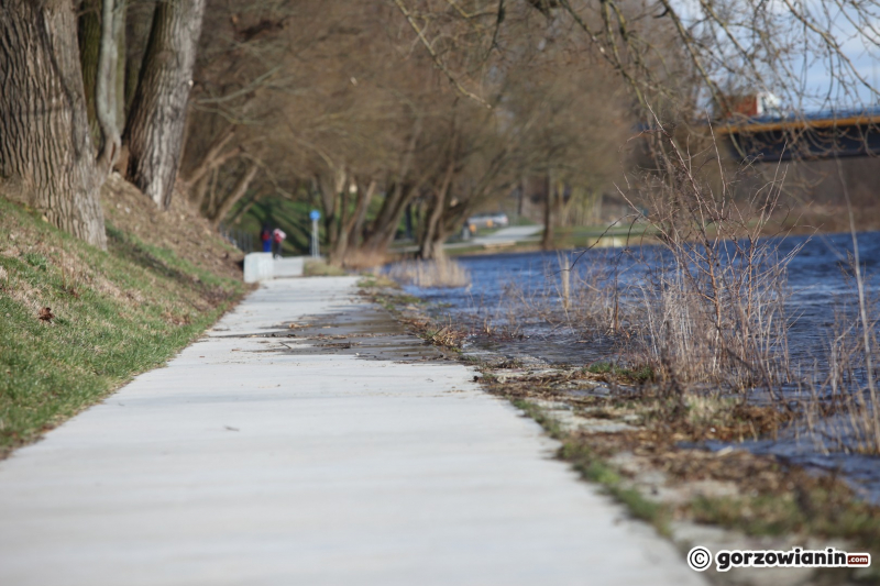 7/14 Stan alarmowy na rzece Warcie przekroczony