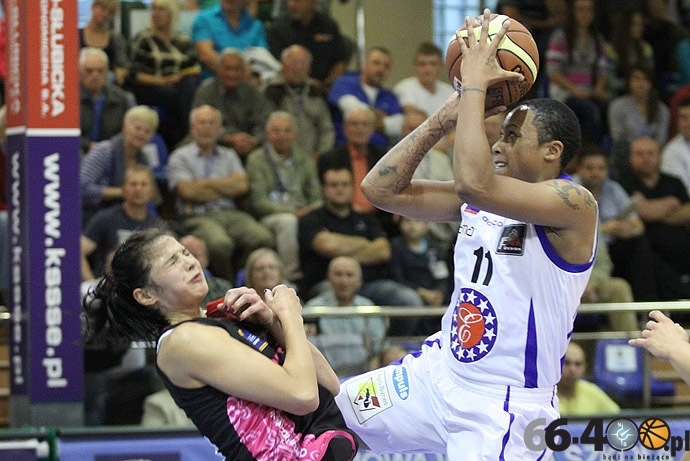 15/48 KSSSE AZS PWSZ Gorzów - Artego Bydgoszcz 67:57