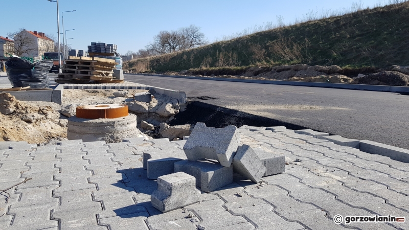 6/15 Budowa nowego odcinka ul. Spichrzowej - marzec 2022