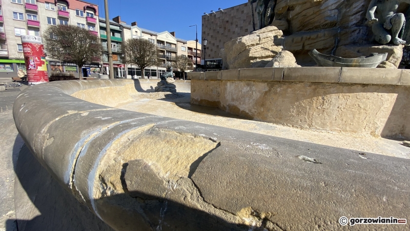 8/8 Remont fontanny Pauckscha na Starym Rynku