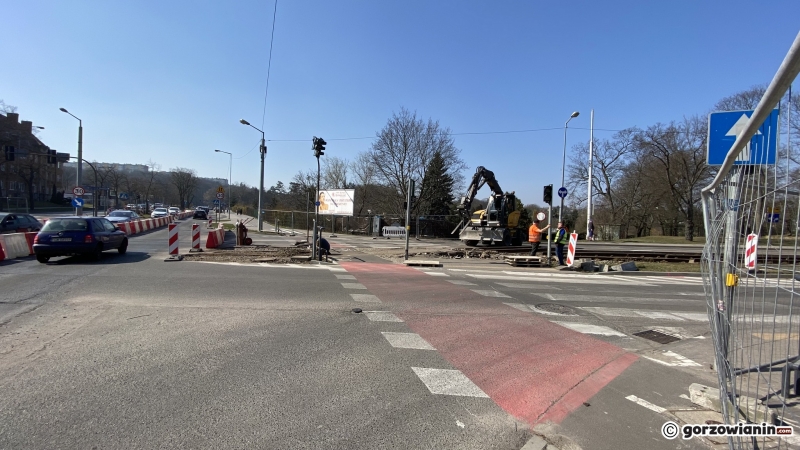4/8 Utrudnienia na skrzyżowaniu ul. Roosevelta i Kazimierza Wielkiego