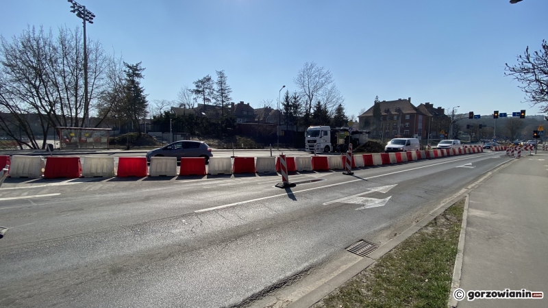 6/8 Utrudnienia na skrzyżowaniu ul. Roosevelta i Kazimierza Wielkiego