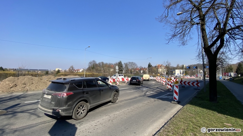 8/8 Utrudnienia na skrzyżowaniu ul. Roosevelta i Kazimierza Wielkiego