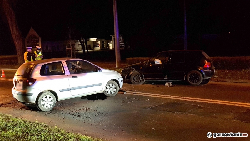 5/5 Czołówka hyundaia i volkswagena na Walczaka