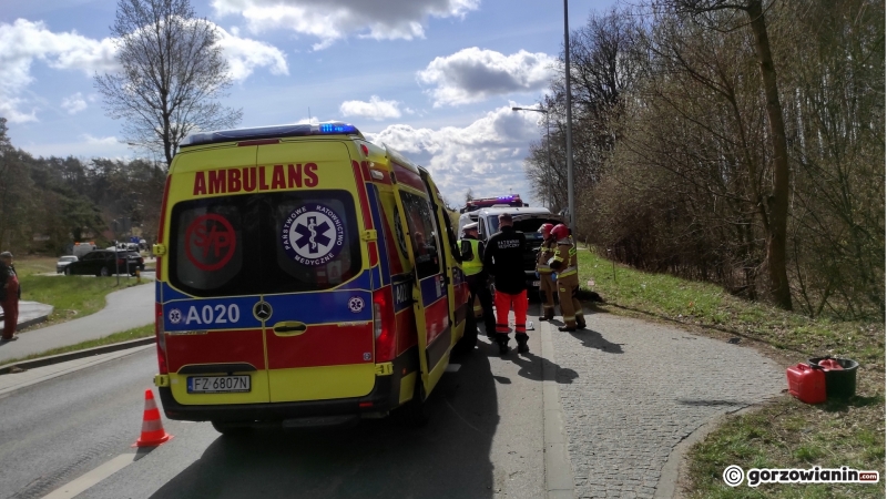 3/3 Obywatelskie zatrzymanie pijanego kierowcy busa. Skosił latarnię i próbował uciekać