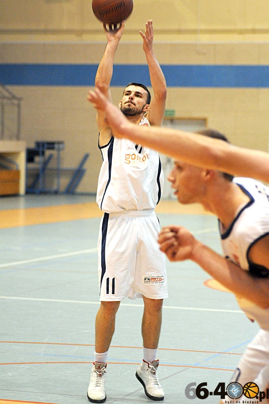 13/22 GKK I LO - KS Żyrardowianka Żyrardów 69:72 (28:22, 14:17, 14:10, 13:23) 