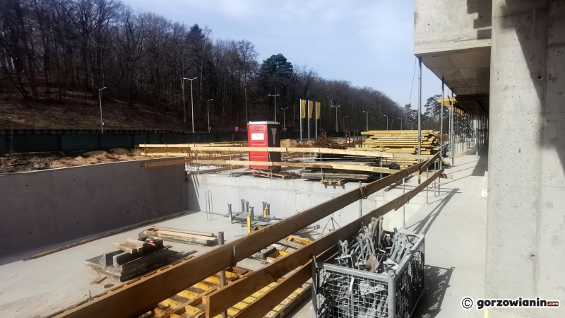 9/22 Budowa hali widowiskowo-sportowej przy Słowiance